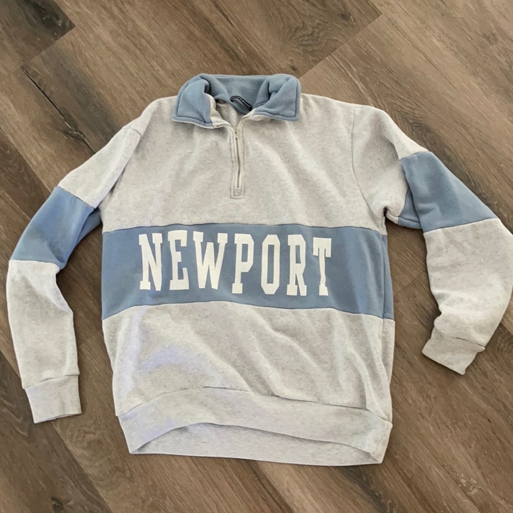 brandy melville zip up eve neck